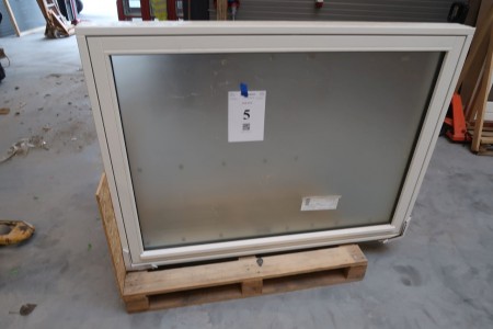 Wooden window, white / white, H110,5xB148,5 cm, frame width 11 cm. With border for clearing and matte glass