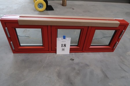 Holzfenster, rot / weiß, H40xB120 cm, Rahmenbreite 11,5 cm. Modell Foto