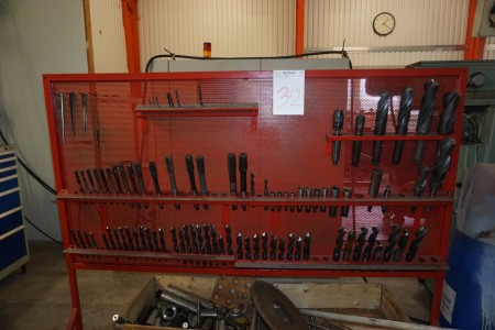 Free-standing tool board with content 210x170 cm
