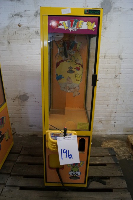 2 amusement machines, condition unknown