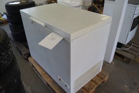 Atlas cabinet freezer: 105 d: 62 h: 88cm