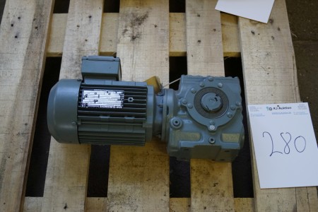 Getriebemotor 1360/83 U / min (SEW-Eurodrive - SA47 DT80K4)