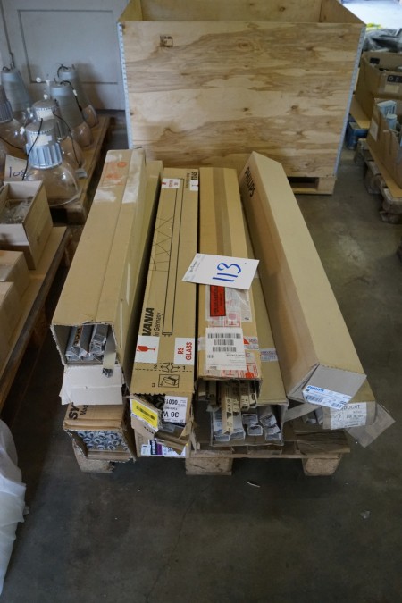 Large lot of fluorescent lamps