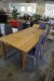 Fyrretræ spisebord med 5 stole 180x90x75 cm
