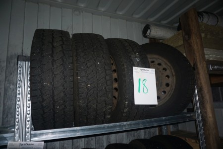 4 stk dæk med fælge Vinter 205/65R16 navstørrelse 120 mm