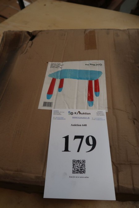 Børnebord, 72,5x57x47 cm, i plast, blå/rød