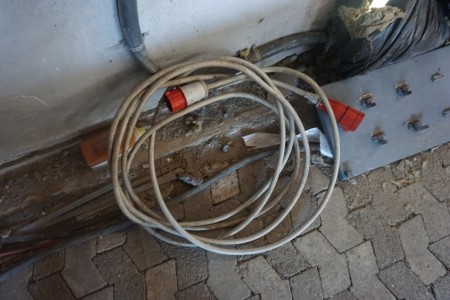 Extension cord 380 volts.