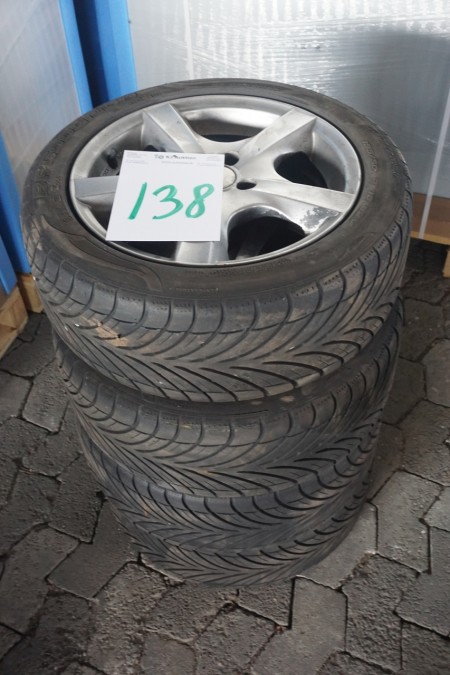 4 pcs alloy wheels with tire size 195 / 60R15