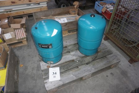 2 pcs. Grundfos pressure tanks