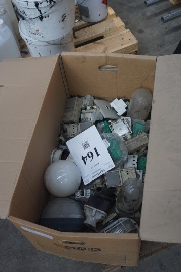 1 ks with various old contacts - lamps - wall mounting - base for contacts and the like