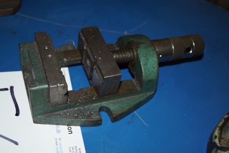 Machine screw 15x9 cm