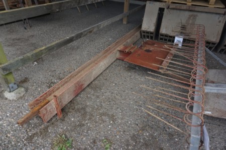 Drag board. Width: 300 cm. With mini loader fittings.