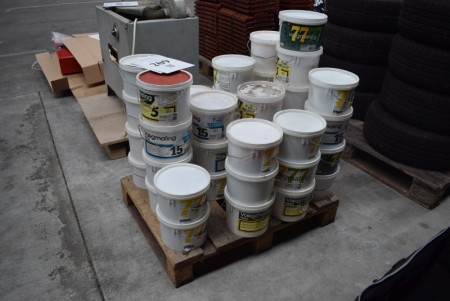 Lot of various paints - see pictures for specifications