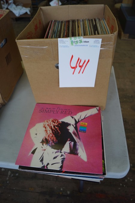 Box mit verschiedenen LP's