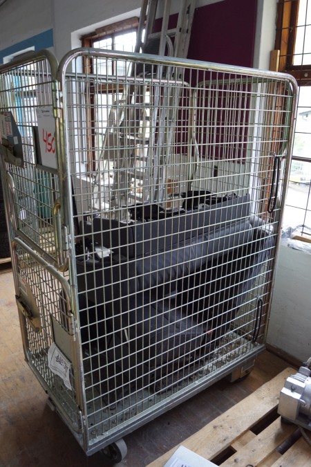 Transport cage + seats for car