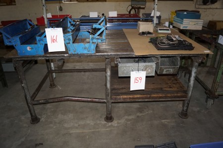 Steel table 200x90x105 cm, without content