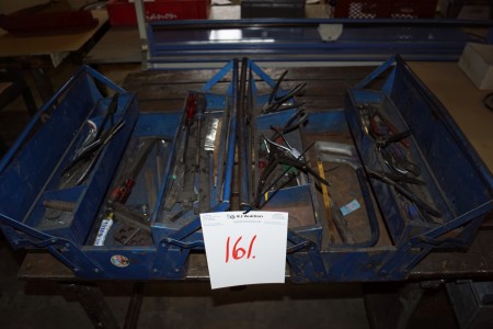 2 værktøjskasser med diverse værktøj