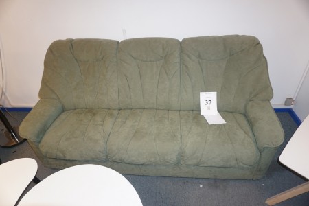 Three-seater sofa. Width: 200 cm.