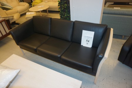 3-seater leather sofa. With errors.