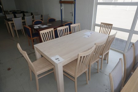 Dining table. Solid beech. 91x180x75 cm. Chairs included.