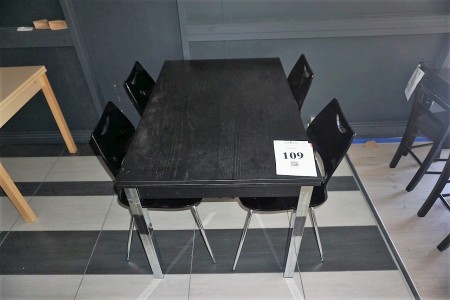 Spisebord. 80x120x77 cm. + 4 stk. stole.