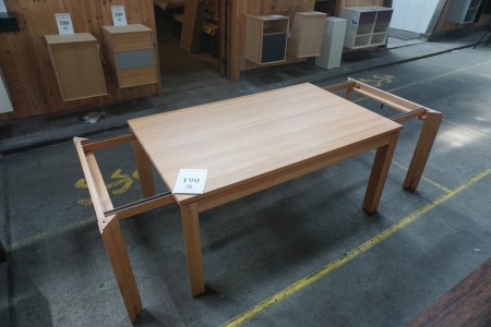 Dining table. HD beech. 160x100 cm. + 4 additional sheets = 4 m in total.