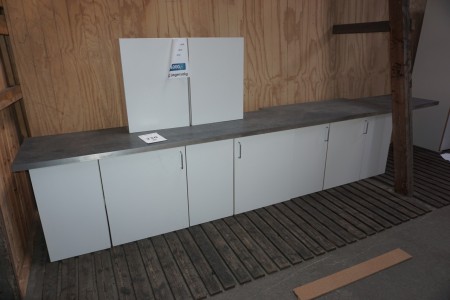 Lineup. M. under cupboards, table top and 2 pcs. cupboards. 410x72x75 cm.