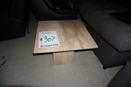 Marble coffee table. 65x65x50 cm.