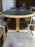 Tisch 190x110x75 cm. + 8 Stühle.