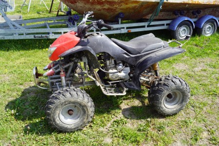 ATV height to seat 80 cm, runs but lacks spark to start Motor number: 62023423 200 ccm