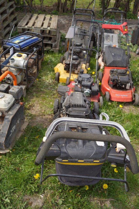6 pcs lawn mower, condition unknown