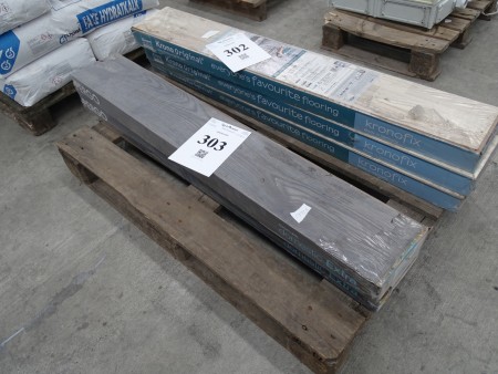 2 Packungen Pergo Smoked Grey Oah Plank. 2,25 m2 pro Packung.
