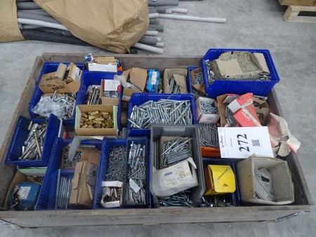 Pallet with various Expansion bolts etc.