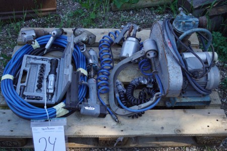 Pallet with air tools, compressor + hoses + air tools, and more
