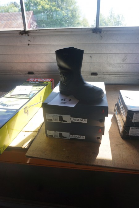 2 pairs of Mascot Kabru safety boots. Size 42