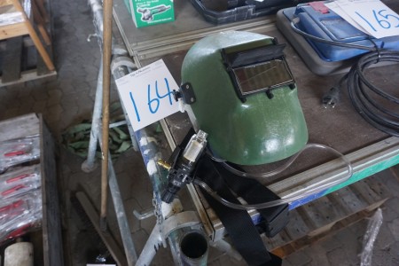 Welding mask with extraction