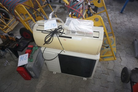 Wärmepumpe Luft zu Luft Split-Typ Klimaanlage.