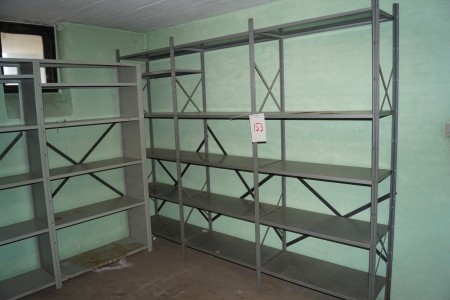 3 shelves: 2 on 200x204x42 cm and 1 on 220x274x40 cm + 1 double door h. About 220 b. About 180 cm