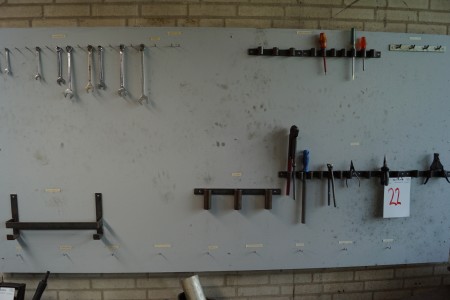 Werkstattbrett 245x120 cm, mit verschiedenen Werkzeugen