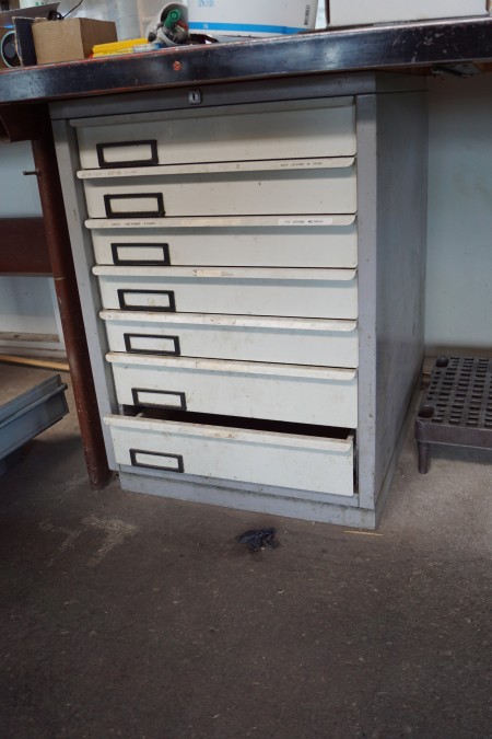 Content in 3 drawers + drawer section with 7 drawers in iron h. 80 d.75 b.58 cm