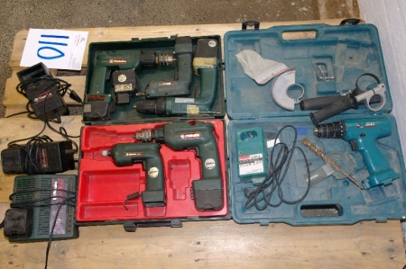 Pallet with Makita Metabo + accu drill / screwdrivers with Chargers