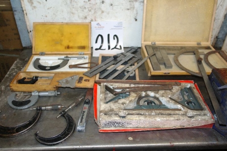 Lot with various equipment. Caliper + angles etc.