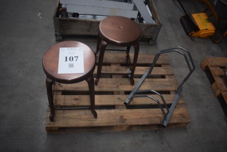 2 pcs. stools + bicycle rack (metal).