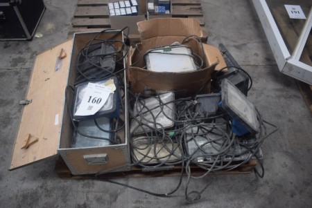 Large lot of work lamps