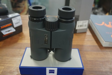 Optimic 10X42 binoculars
