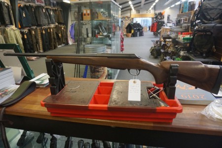 Tikka T3X Gewehr mit Gewinde Kal. 30.06 mit Magazin und Unterteil. Lauflänge 49 cm
