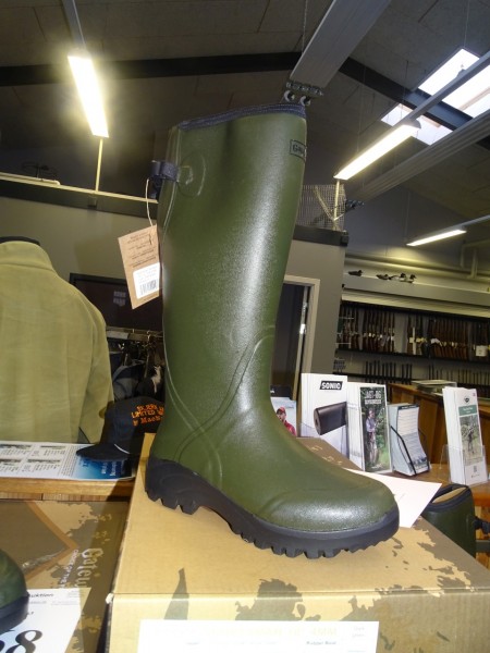 1 pair of hunting boots Gateway str 42.