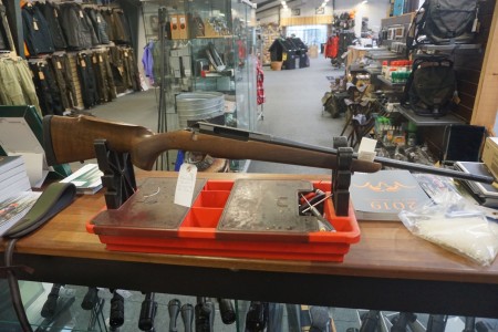 Tikka T3x mit Gewehr mit Kaliber 308W mit Magazin und Bodenstück Lauflänge 49 cm