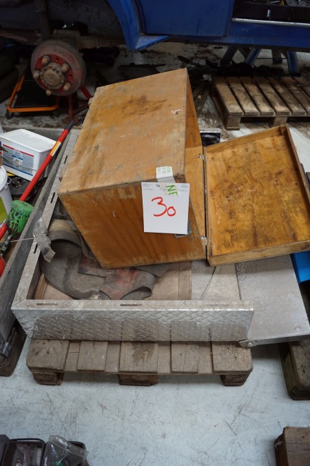 Træ kasse 55x73x43 cm + alu kasse