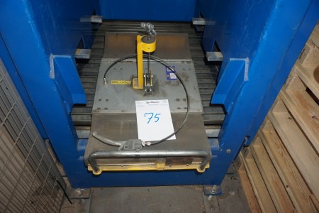 Wire lift brand Al-VAC SWL 120 kg.